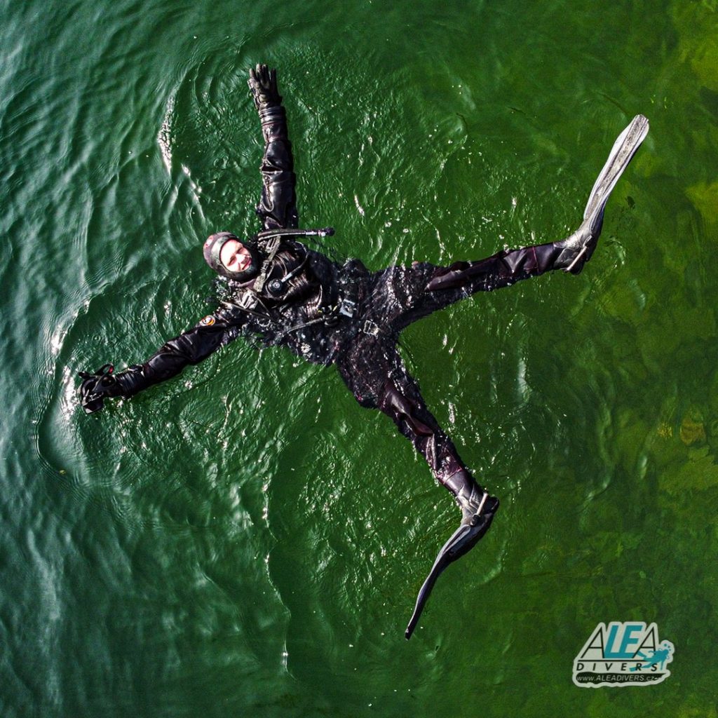 Potápění v Čechách je také super 🤿 Diving in Czech is great too 🤿 https://www.aleadivers.cz/webinar/ 💦#ALEADivers #potapeni #potapenicr #kurzpotapeni #icediving
